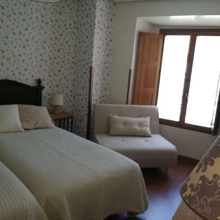 Hostal El Resbalon Cervera De Pisuerga Ngoại thất bức ảnh