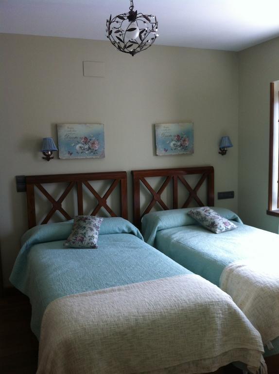 Hostal El Resbalon Cervera De Pisuerga Phòng bức ảnh