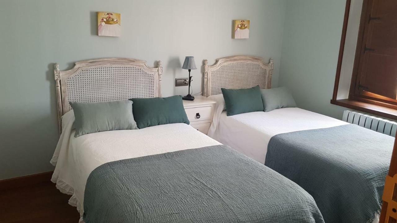 Hostal El Resbalon Cervera De Pisuerga Ngoại thất bức ảnh